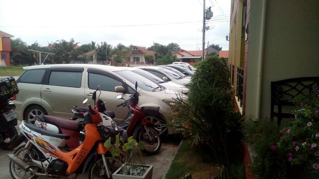 Greenfield Residence Prachinburi Ngoại thất bức ảnh